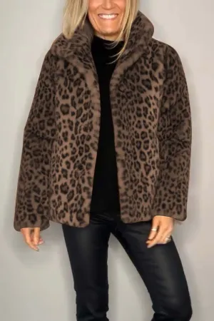 Fashionable Women's Winter Faux Fur Coat With Leopard Print Lapel | Ideal for Winter