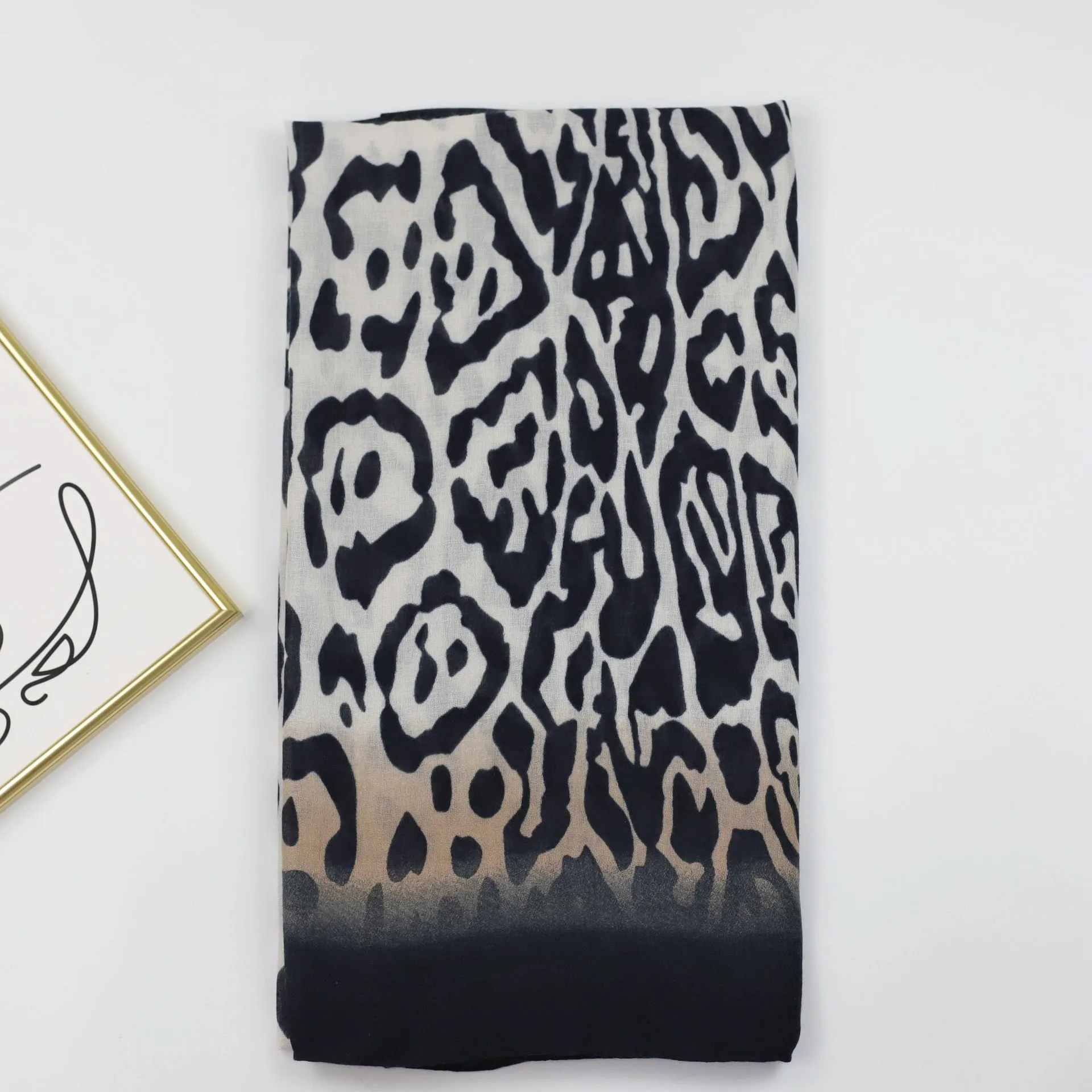 JY230610 Leopard print printed scarf