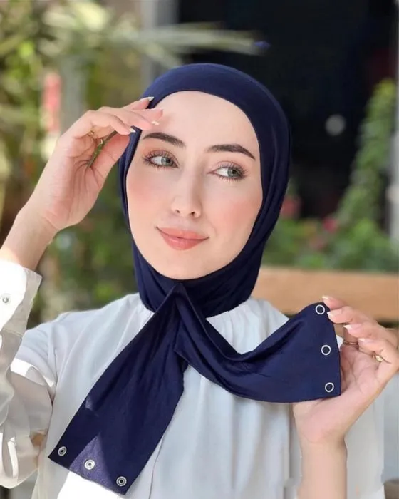 Kuwaiti Snap Button Lock Hijab Instant Scarf