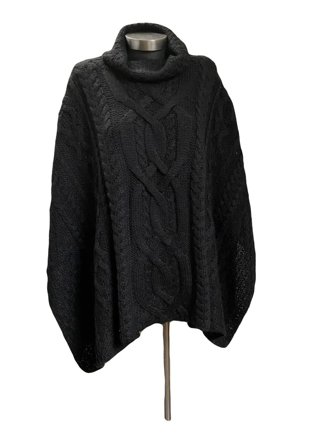 Poncho baby alpaca negro