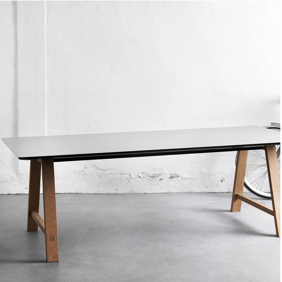 T1 Extendable Table - 71" L